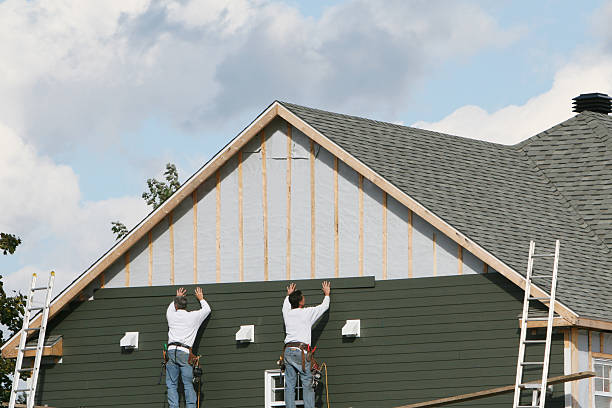 Professional Emergency Siding Repair technician working in Sanford, VA